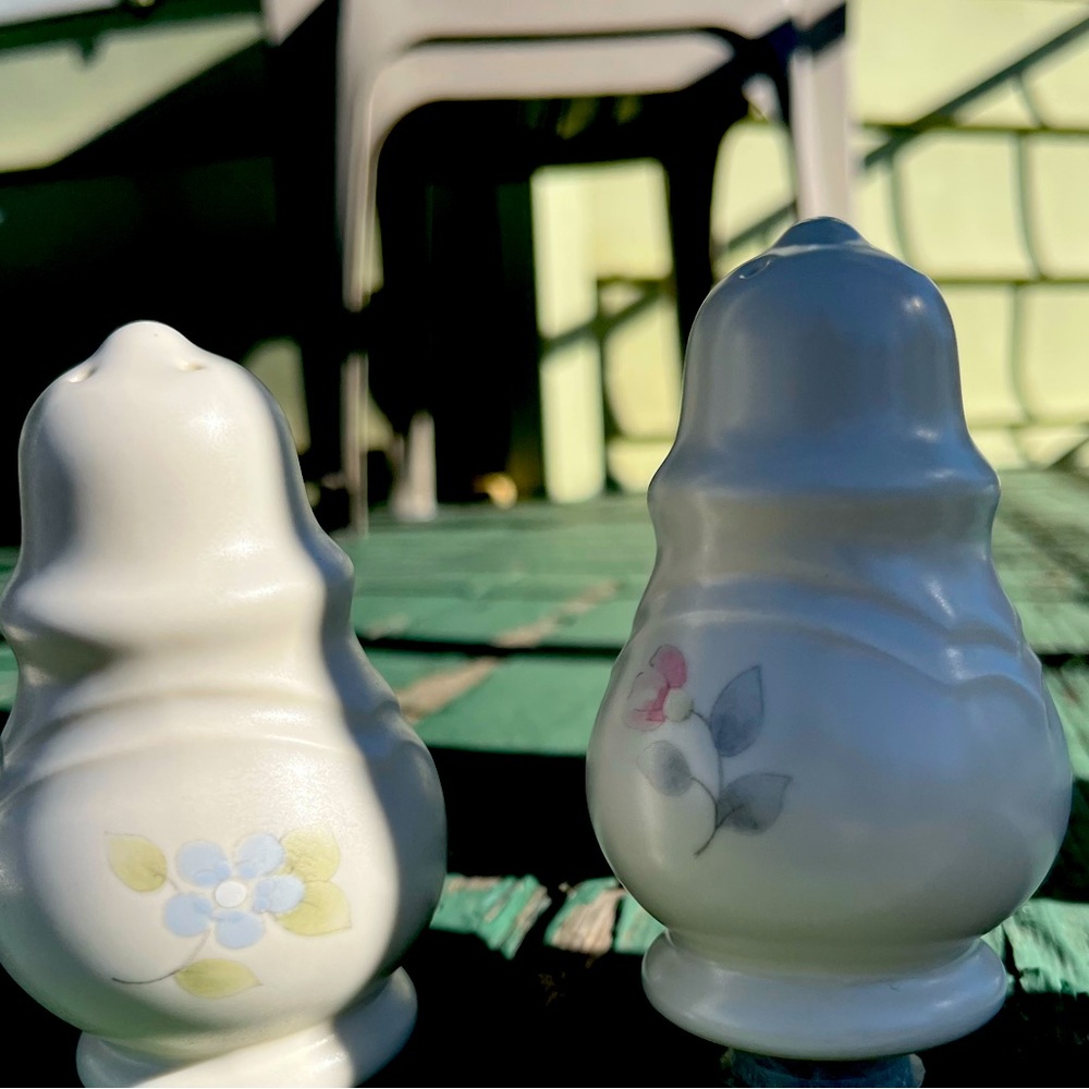 Phaltzgraff Tea Rose Salt and Pepper Shakers with original stopper